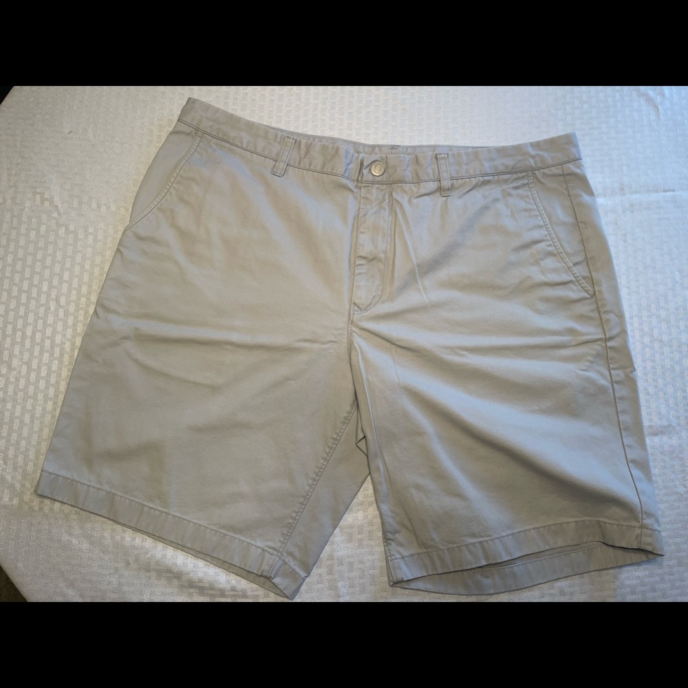 Bonobos Stretch Washed Chino Shorts (40” x 9” Light Gray) - Picture 2 of 4